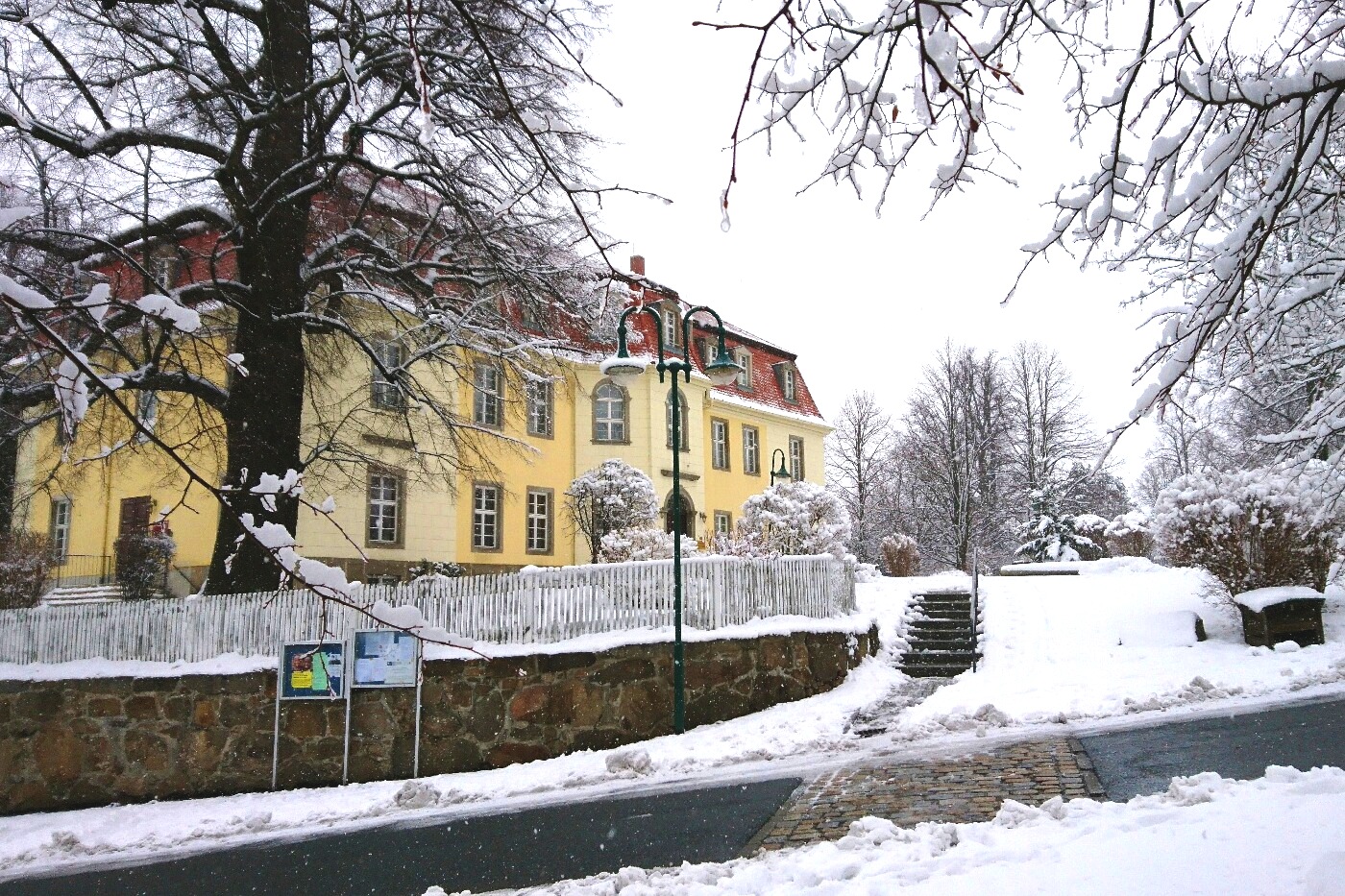 Das Schloss in Mittelsohland im Januar.