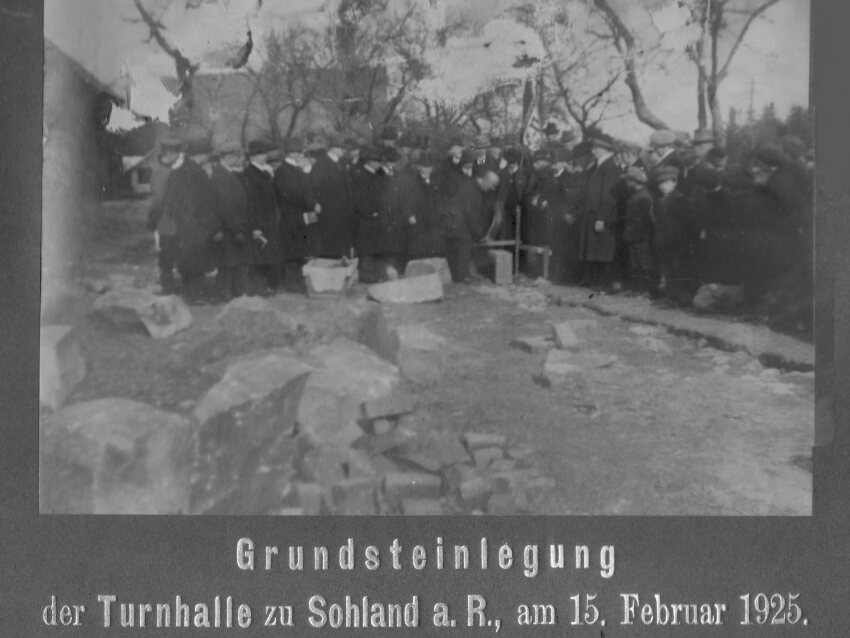 Grundsteinlegung der Turnhalle Sohland am Rotstein am 15. Februar 1925